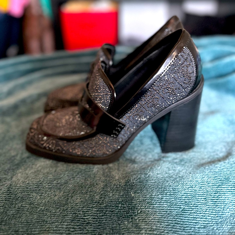 Vintage, y2k  Guess loafers